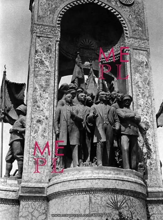 : Mustafa Kemal Atatuerk : Mustafa Kemal Atatuerk