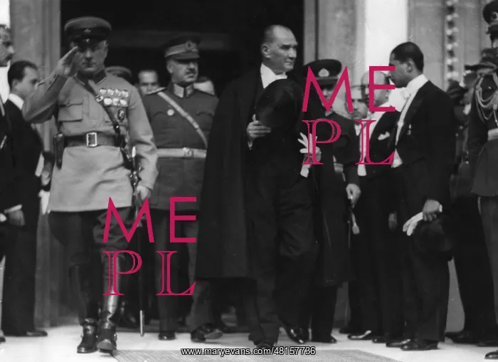 : Mustafa Kemal Atatuerk : Mustafa Kemal Atatuerk