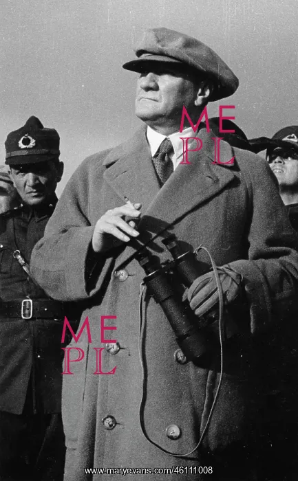  : Mustafa Kemal Ataturk