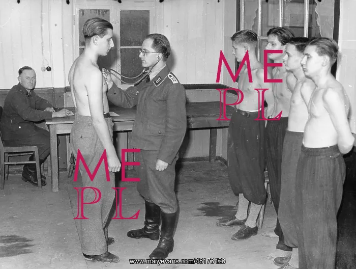 : Muster of air force assistants, 1943 : Muster of air force assistants, 1943