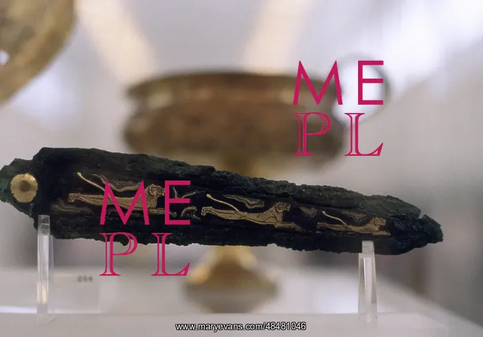 : Mycenean dagger with lion decoration. circa : Mycenean dagger with lion decoration. circa