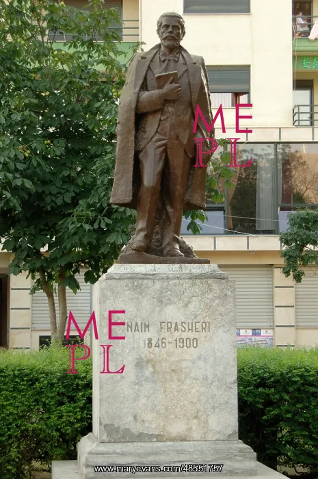  : Naim Frasheri (1846-1900). Statue