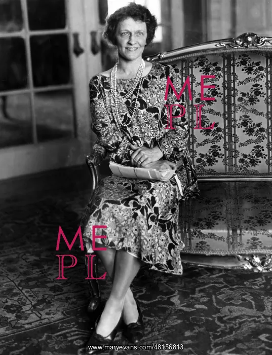 : Nancy Lady Astor : Nancy Lady Astor