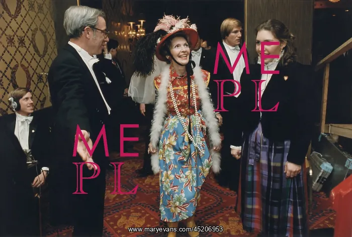 : Nancy Reagan in her Second-Hand Clothes ? : Nancy Reagan in her Second-Hand Clothes ?