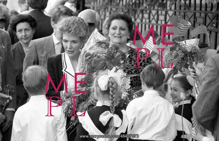 : Nancy Reagan visits Moscow, 1988 : Nancy Reagan visits Moscow, 1988