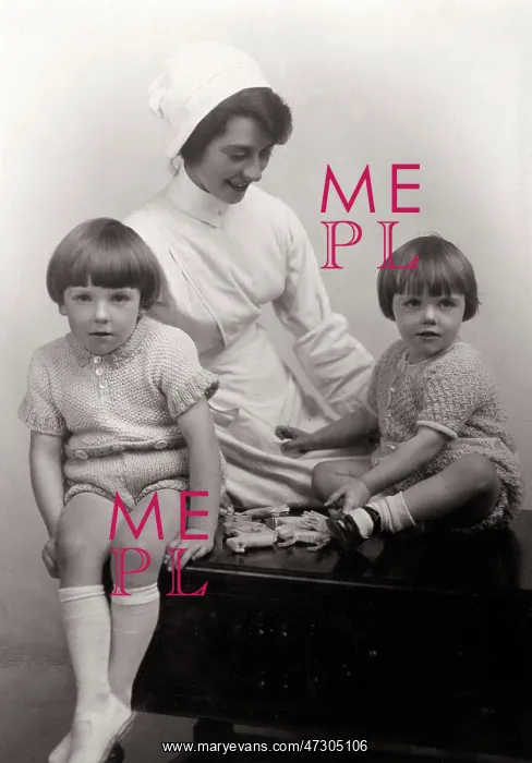  : NANNY WITH TWO CHILDREN