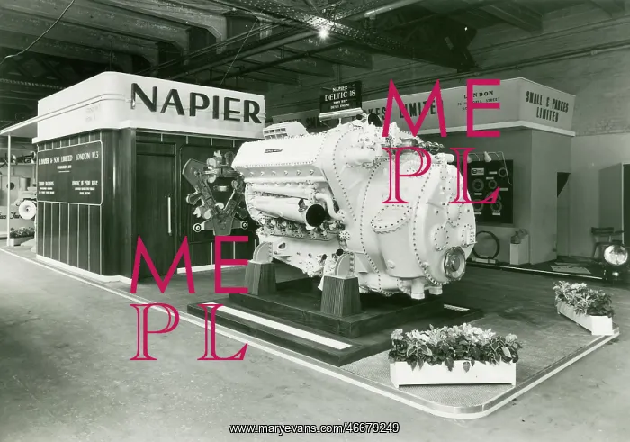 : Napier Deltic 18 2500 bhp diesel engine : Napier Deltic 18 2500 bhp diesel engine