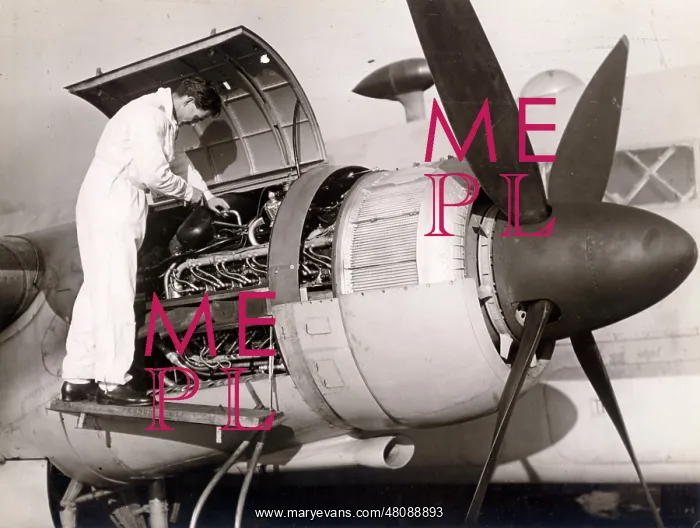 : Napier Sabre installation on Vickers Warwick CIII, HG24 : Napier Sabre installation on Vickers Warwick CIII, HG24