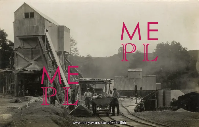 : Narrow gauge railway with men and skip wagon : Narrow gauge railway with men and skip wagon