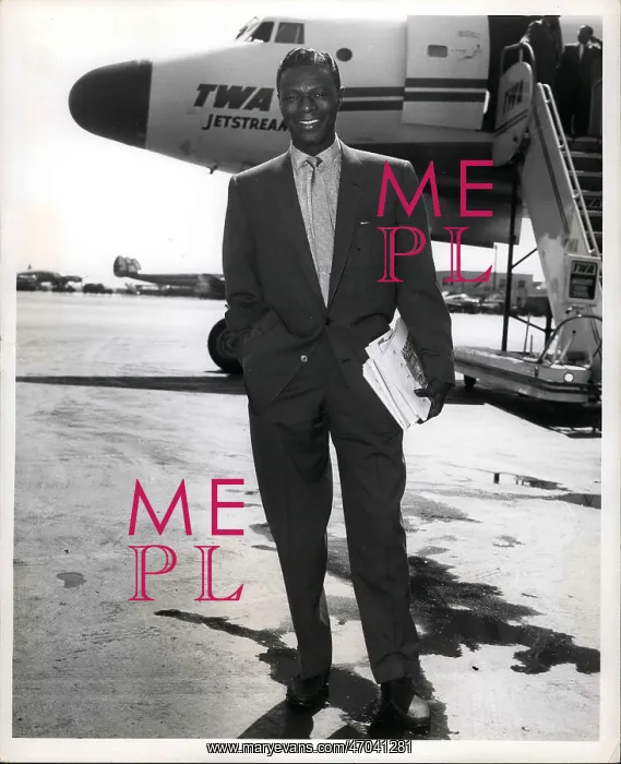 : Nat King Cole on his way to Hollywood : Nat King Cole on his way to Hollywood