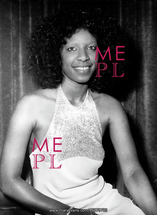 : Natalie Cole Promotes Inseparable In London : Natalie Cole Promotes Inseparable In London