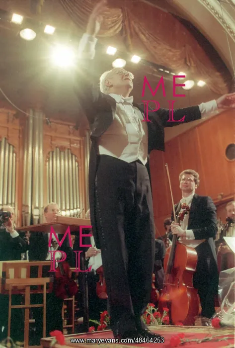 : US National Orchestra led by Mstislav Rostropovich : US National Orchestra led by Mstislav Rostropovich