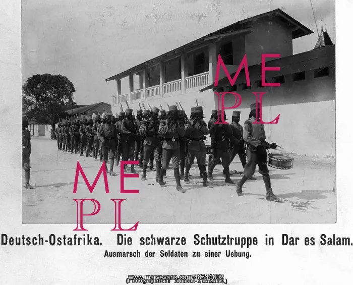 : Native troops in Dar es Salaam, 1907 : Native troops in Dar es Salaam, 1907