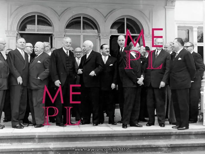 : NATO Conference 1957 : NATO Conference 1957