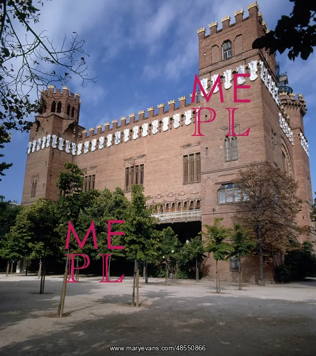 : Natural History Museum. Three Dragons Castle. Barcelona. Spa : Natural History Museum. Three Dragons Castle. Barcelona. Spa