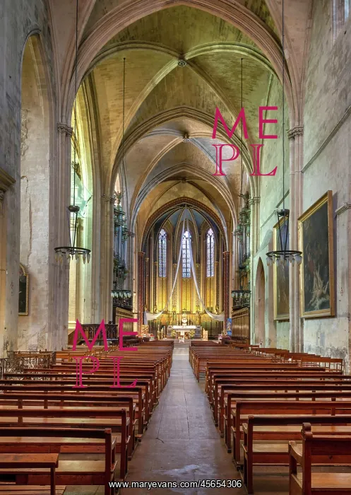 : Nave, Cathedrale Saint-Sauveur, Aix-en-Provence, France : Nave, Cathedrale Saint-Sauveur, Aix-en-Provence, France