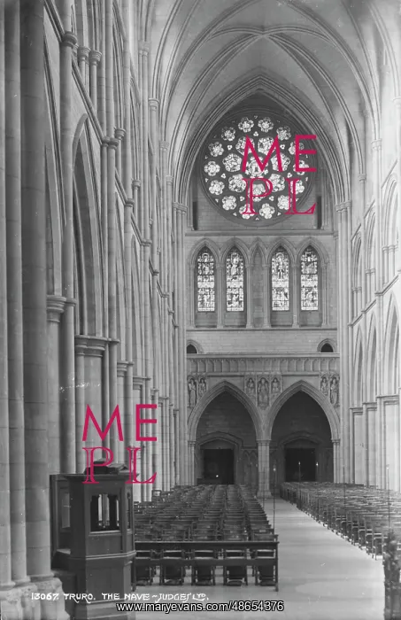 : The Nave of Truro Cathedral : The Nave of Truro Cathedral