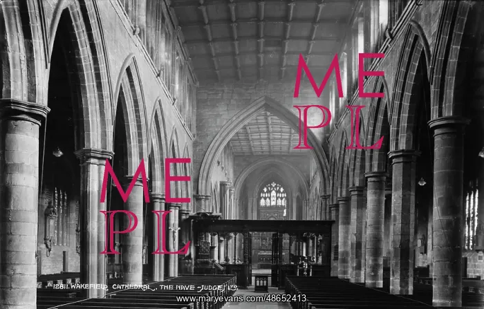 : The Nave of Wakefield Cathedral : The Nave of Wakefield Cathedral