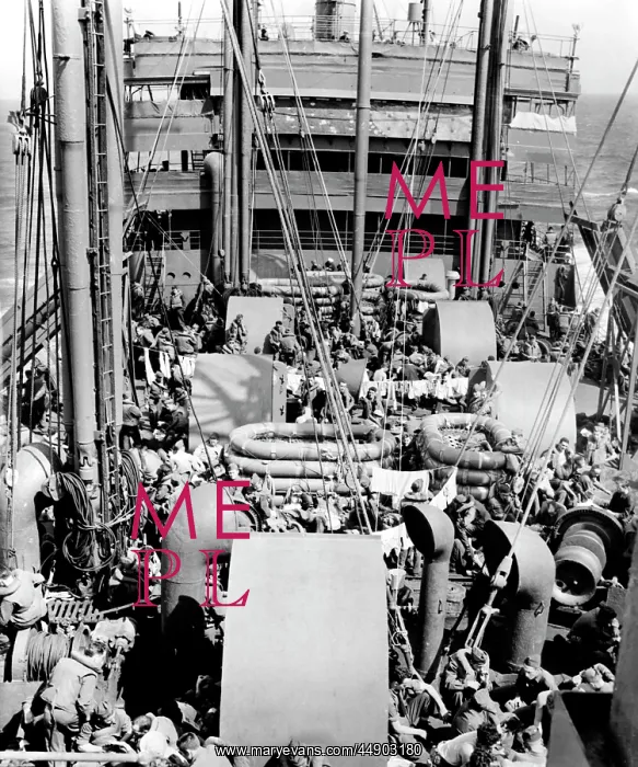 : Navy Ship Boat Crew Us Naval Retro