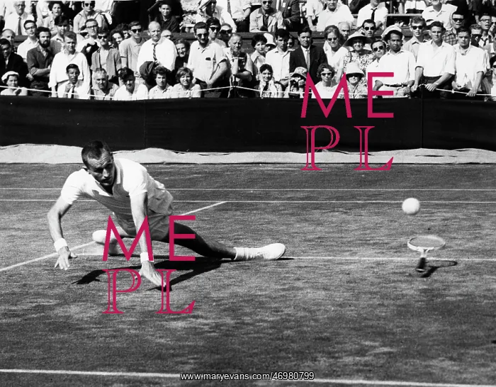 : Neale Fraser in tennis match at Wimbledon : Neale Fraser in tennis match at Wimbledon