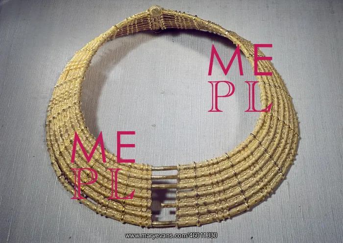 : Necklace. middle ages, Vikings, necklace, gold with figures : Necklace. middle ages, Vikings, necklace, gold with figures