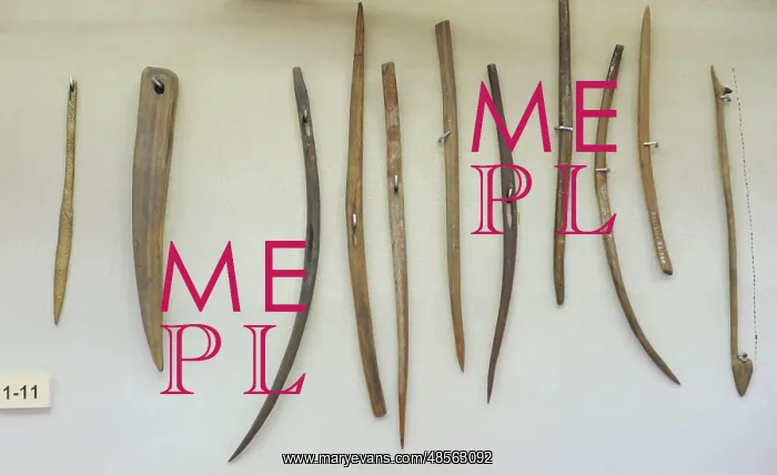 : Needles to mend fishing nets.12th-13th centuries. Latvia : Needles to mend fishing nets.12th-13th centuries. Latvia