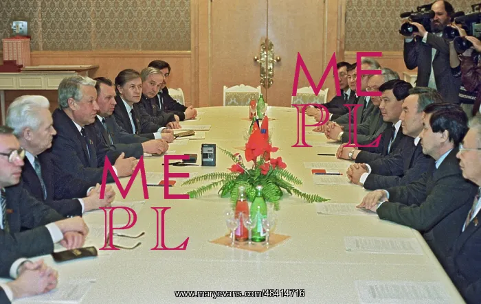 : Negotiations between Kazakhstan and RSFSR, 1990 : Negotiations between Kazakhstan and RSFSR, 1990