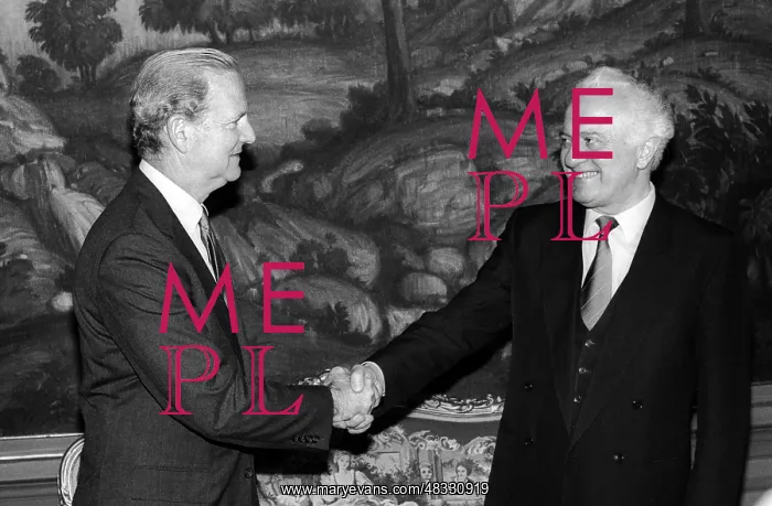 : Negotiations in Moscow, 1989 : Negotiations in Moscow, 1989