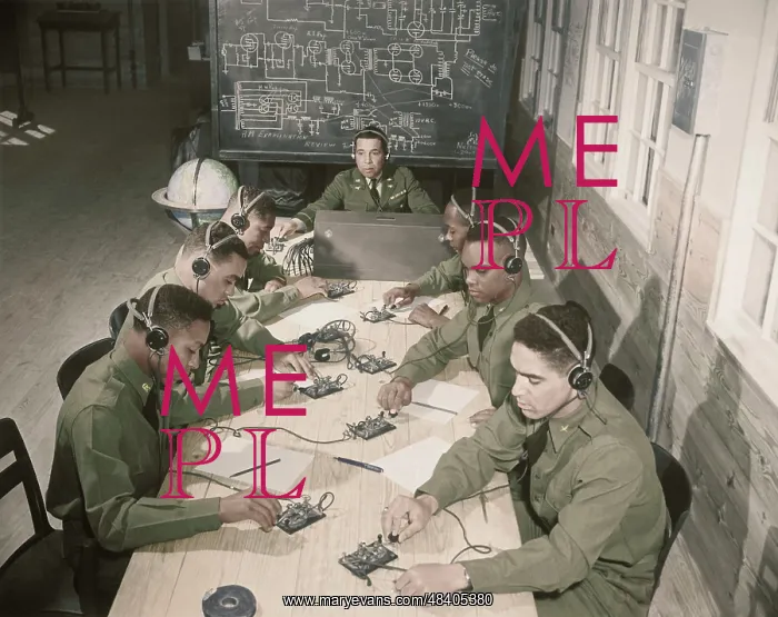 : Negro Air Corps cadets learning how to send : Negro Air Corps cadets learning how to send