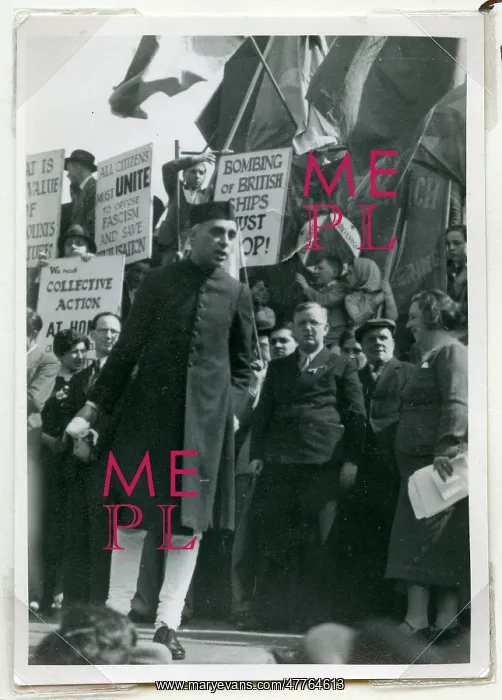 : Nehru in Traflagar Square, 1938 : Nehru in Traflagar Square, 1938