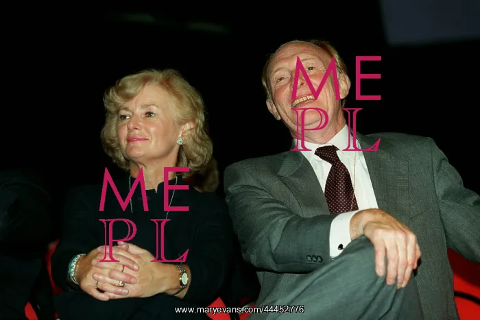 : Neil & Glynnis Kinnock : Neil & Glynnis Kinnock