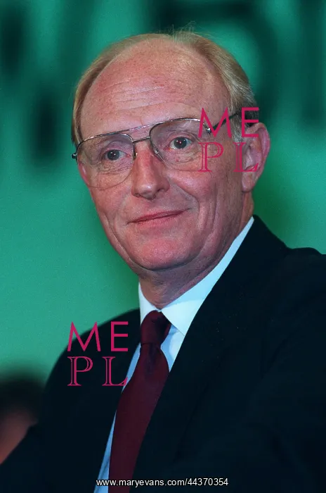  : Neil Kinnock MP