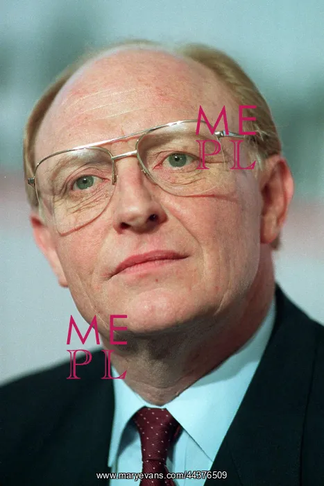  : Neil Kinnock MP