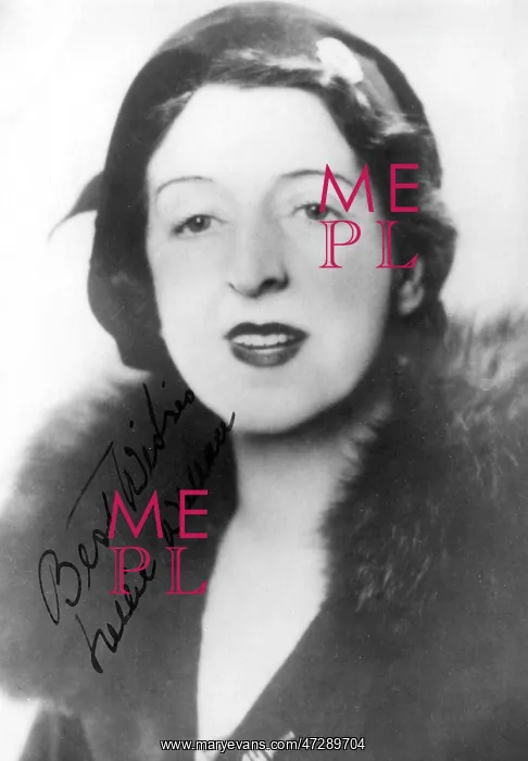 : NELLIE WALLACE / SIGNED : NELLIE WALLACE / SIGNED