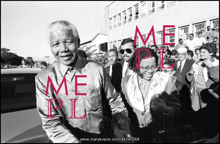 : Nelson Mandela and Gracha Machel : Nelson Mandela and Gracha Machel