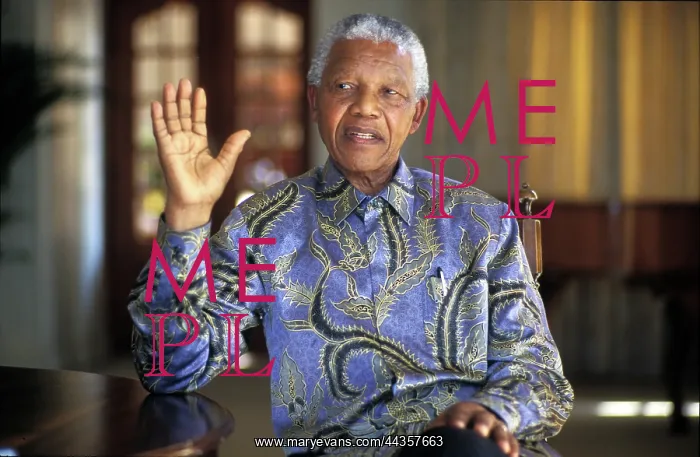 : Nelson Mandela at Libertas, prior to his presidency : Nelson Mandela at Libertas, prior to his presidency