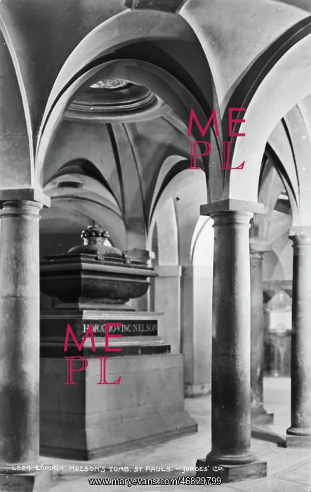 : Nelson's Tomb at St. Paul's Cathedral : Nelson's Tomb at St. Paul's Cathedral