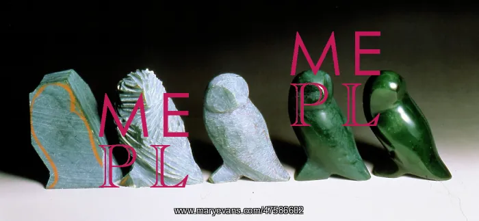 : Nephrite owl carving : Nephrite owl carving