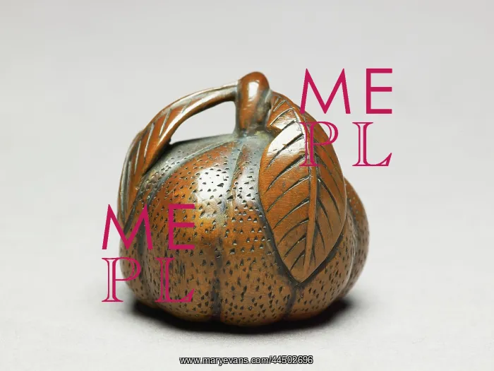 : Netsuke in the form of a lobed fruit : Netsuke in the form of a lobed fruit