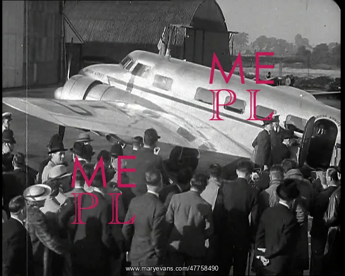 : Neville Chamberlain's Flight to Munich : Neville Chamberlain's Flight to Munich