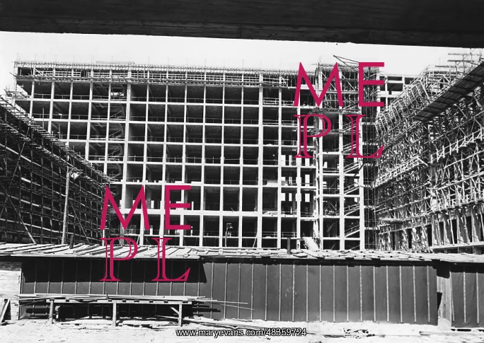 : New administration building at the Tempelhof : New administration building at the Tempelhof