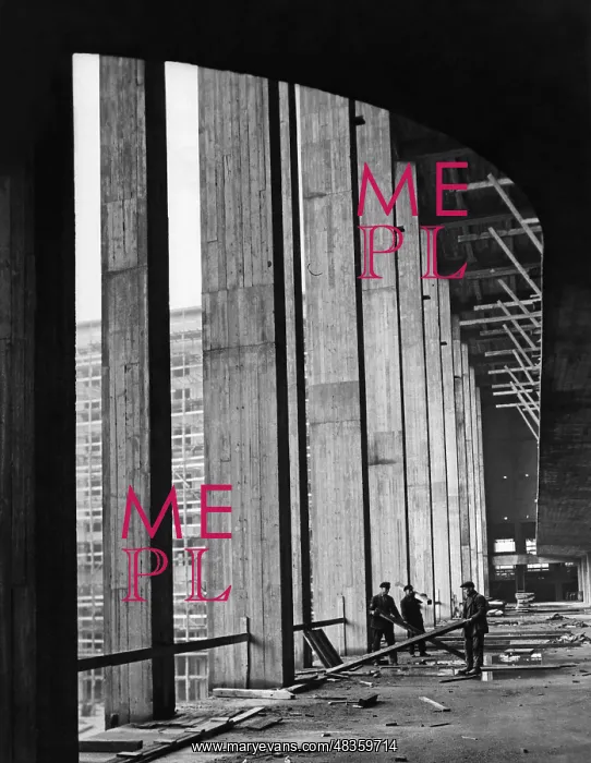 : The new construction of the gate at Tempelhof : The new construction of the gate at Tempelhof