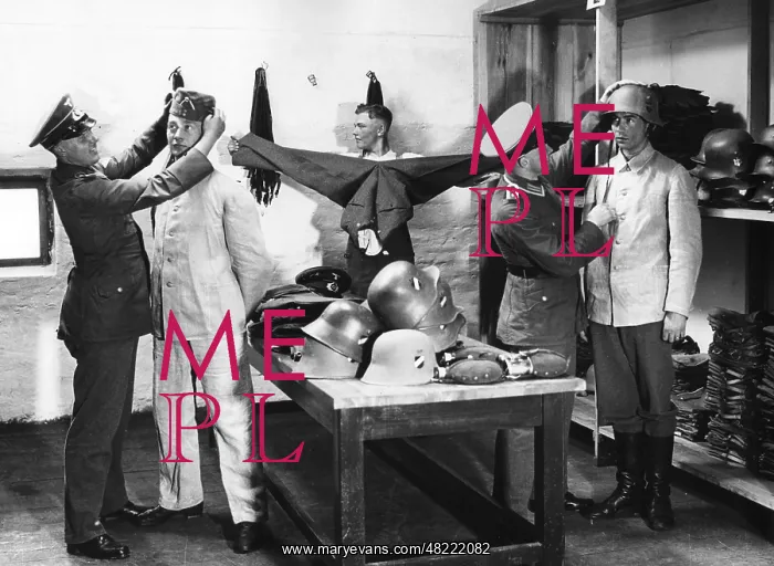 : New recruits are dressed up, 1934 : New recruits are dressed up, 1934