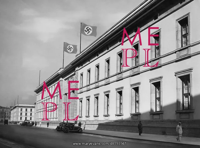 : New Reich Chancellory in Berlin : New Reich Chancellory in Berlin