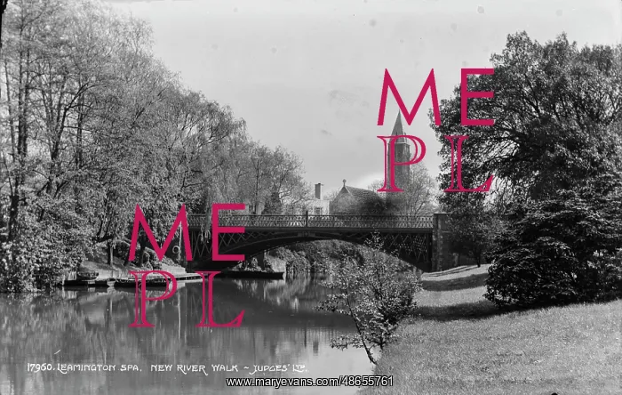 : New River Walk in Leamington Spa : New River Walk in Leamington Spa