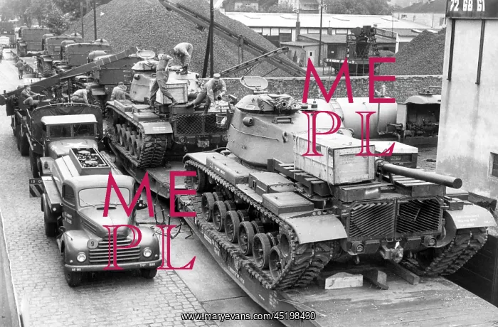 : New tank M60 for US Army in Berlin : New tank M60 for US Army in Berlin