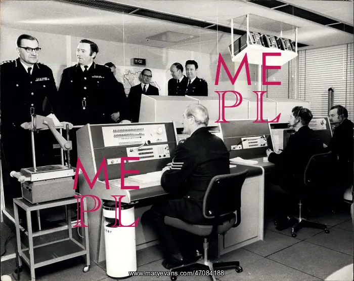 : New traffic control centre for New Scotland Yard, London : New traffic control centre for New Scotland Yard, London