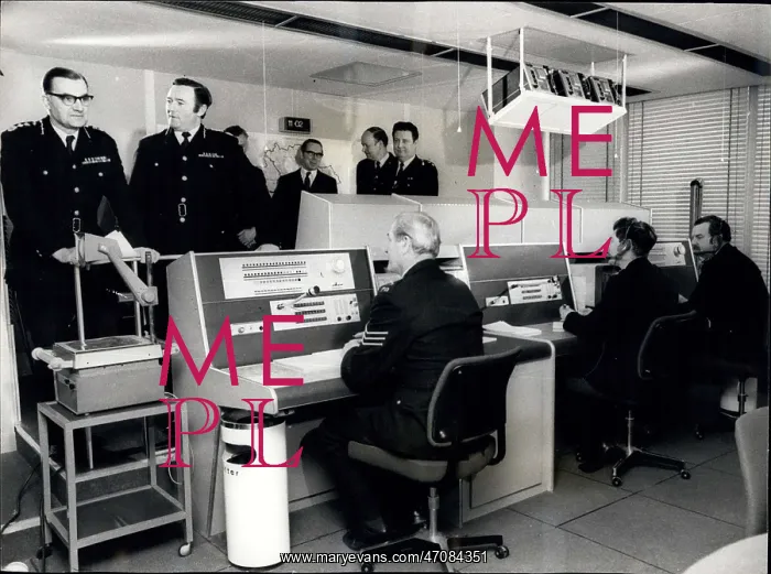 : New traffic control centre for New Scotland Yard, London : New traffic control centre for New Scotland Yard, London
