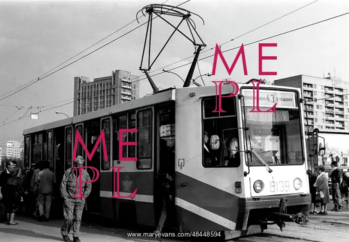 : New tram. Moscow, 1994 : New tram. Moscow, 1994