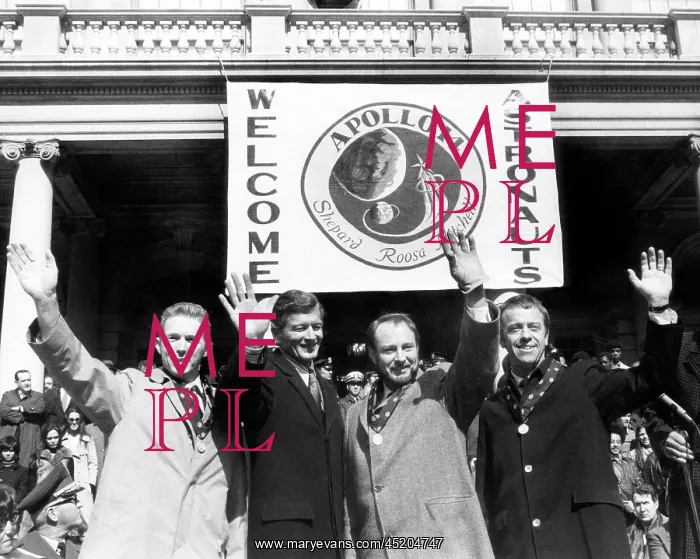 : New York Mayor John Lindsay (second from ? : New York Mayor John Lindsay (second from ?